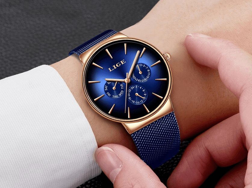 Men's Elegant Watch With  Stainless Steel Straps And Chronometers For Day And Date Display Unique Design Perfect Gift For Man And Women