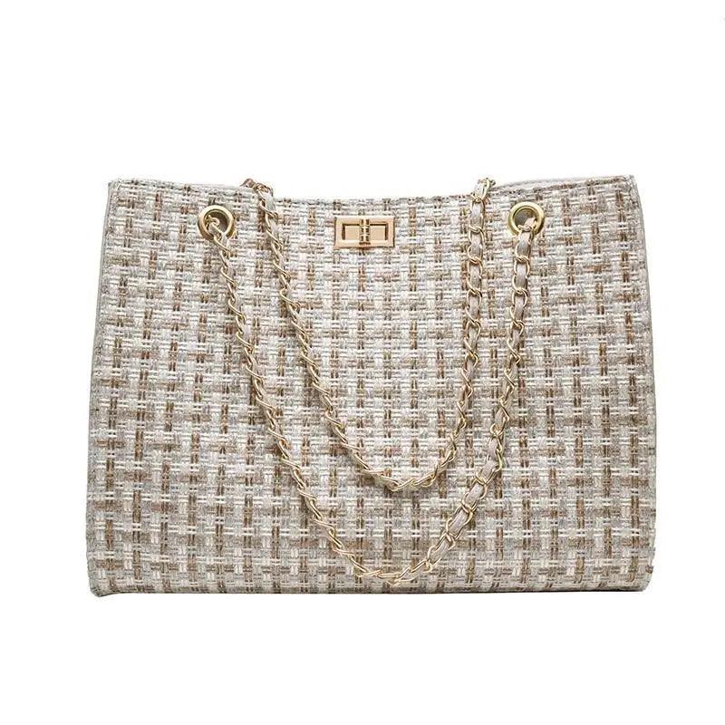 Famous Designer Pu Leather Chain Shoulder Bag/Crossbody Bags With High Quality And Large Capacity For Ladies And Girls